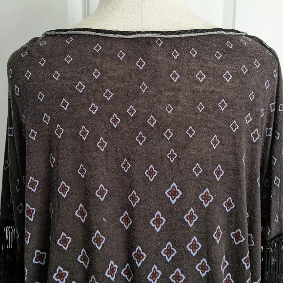 Free People Top Fringed Macrame Front Tie V-Neck Long Sleeve Black Multi L NWT - Picture 13 of 16